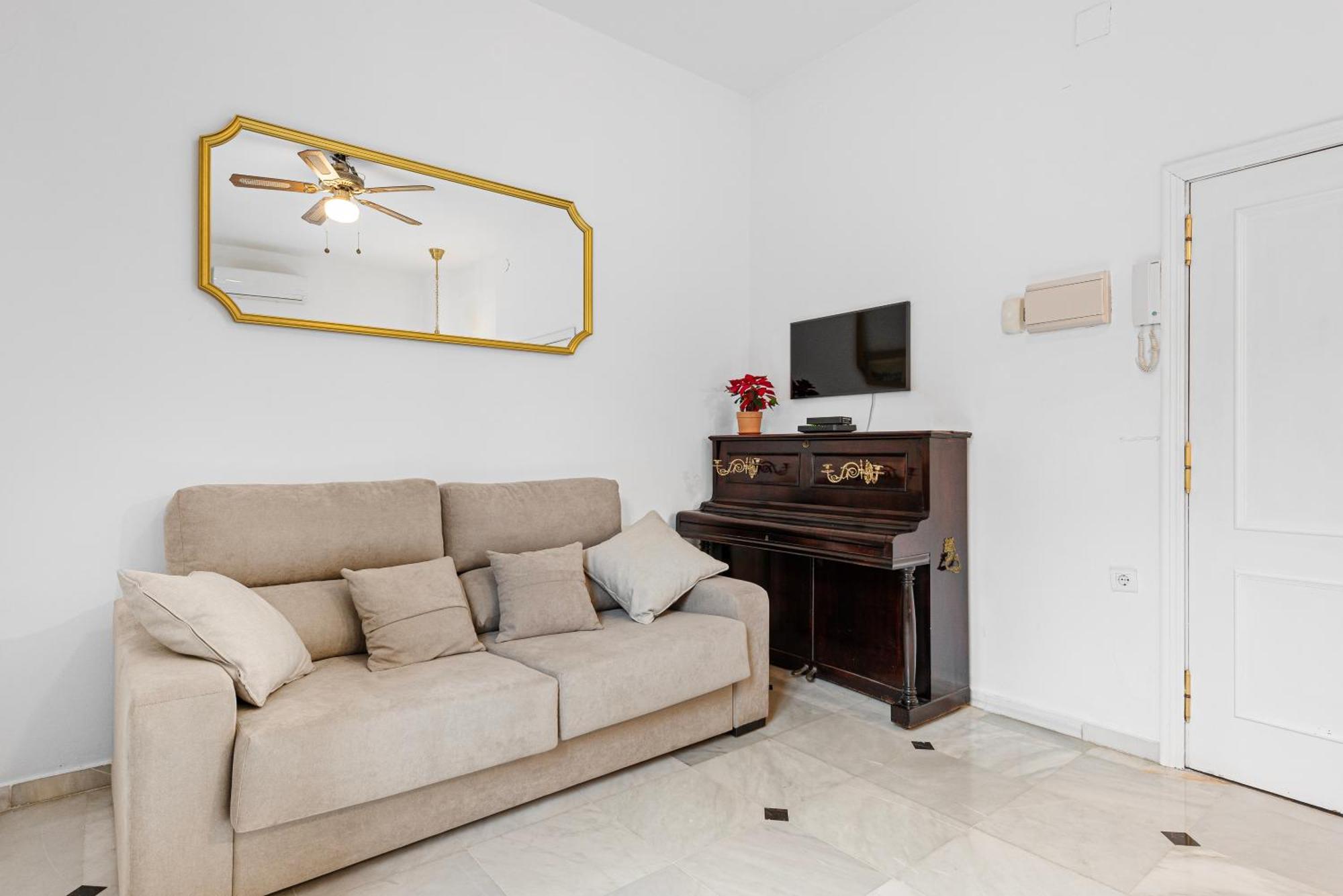 Apartamento Trinidad Grund Centro Málaga Exterior foto